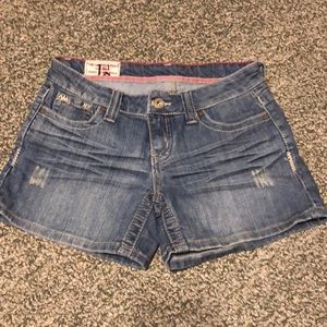 GIFTED 1st Kiss Midi Short